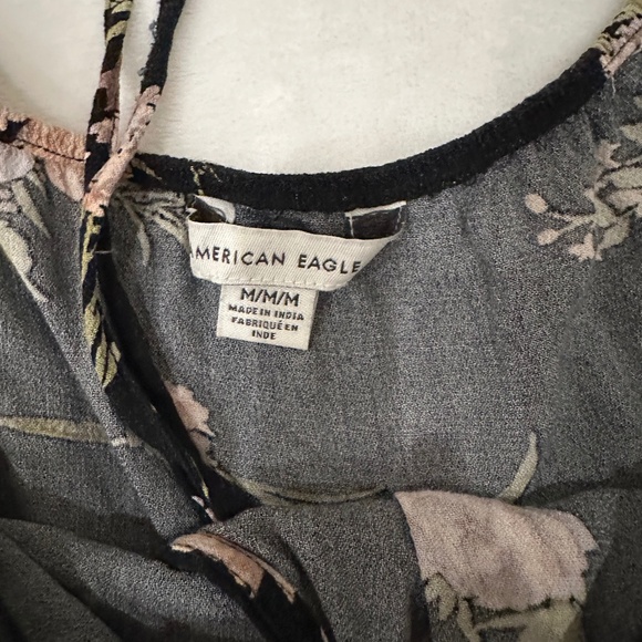 AMERICAN EAGLE OUTFITTERS LADIES FLORAL TOP MEDIUM - Picture 3 of 3